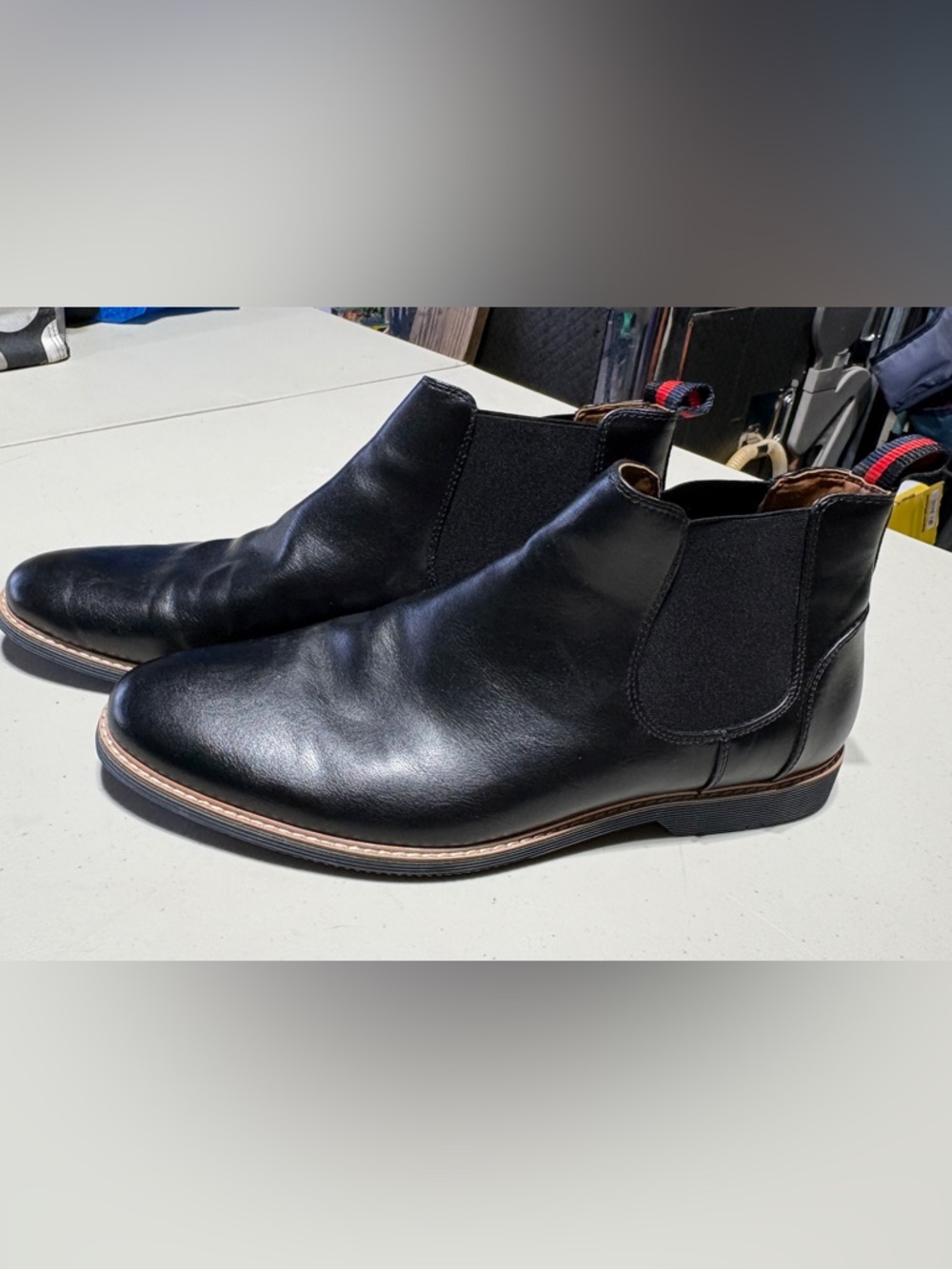 Steve Madden Black Men’s Oxfords with Ribbed Rubber Soles